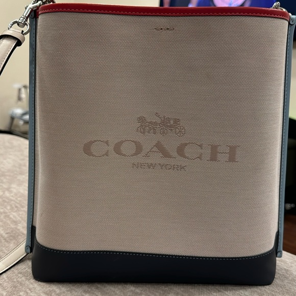 2-Fer Mollie Bucket Bag in Colorblock w/matching wallet - Picture 2 of 14